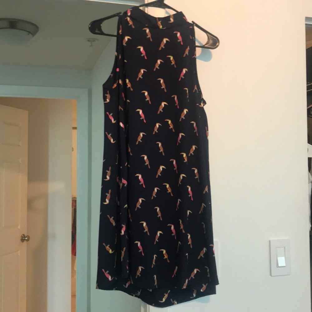 Sleeveless dress